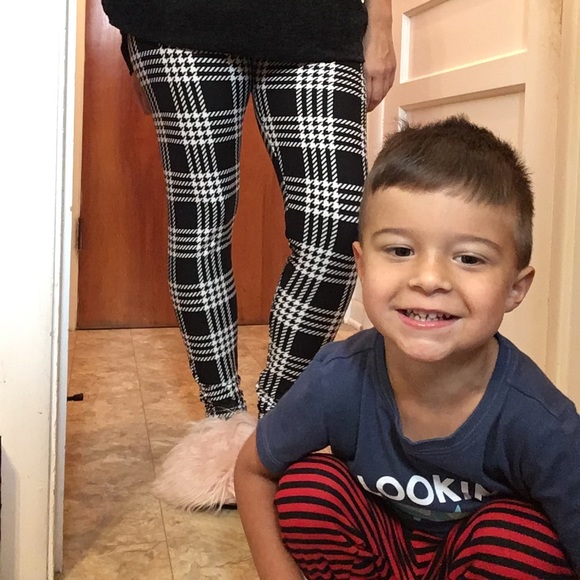 Meet your Posher, Carolyn-1 - Picture 3 of 9